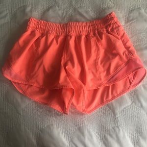 Lululemon Hotty Hot Short II